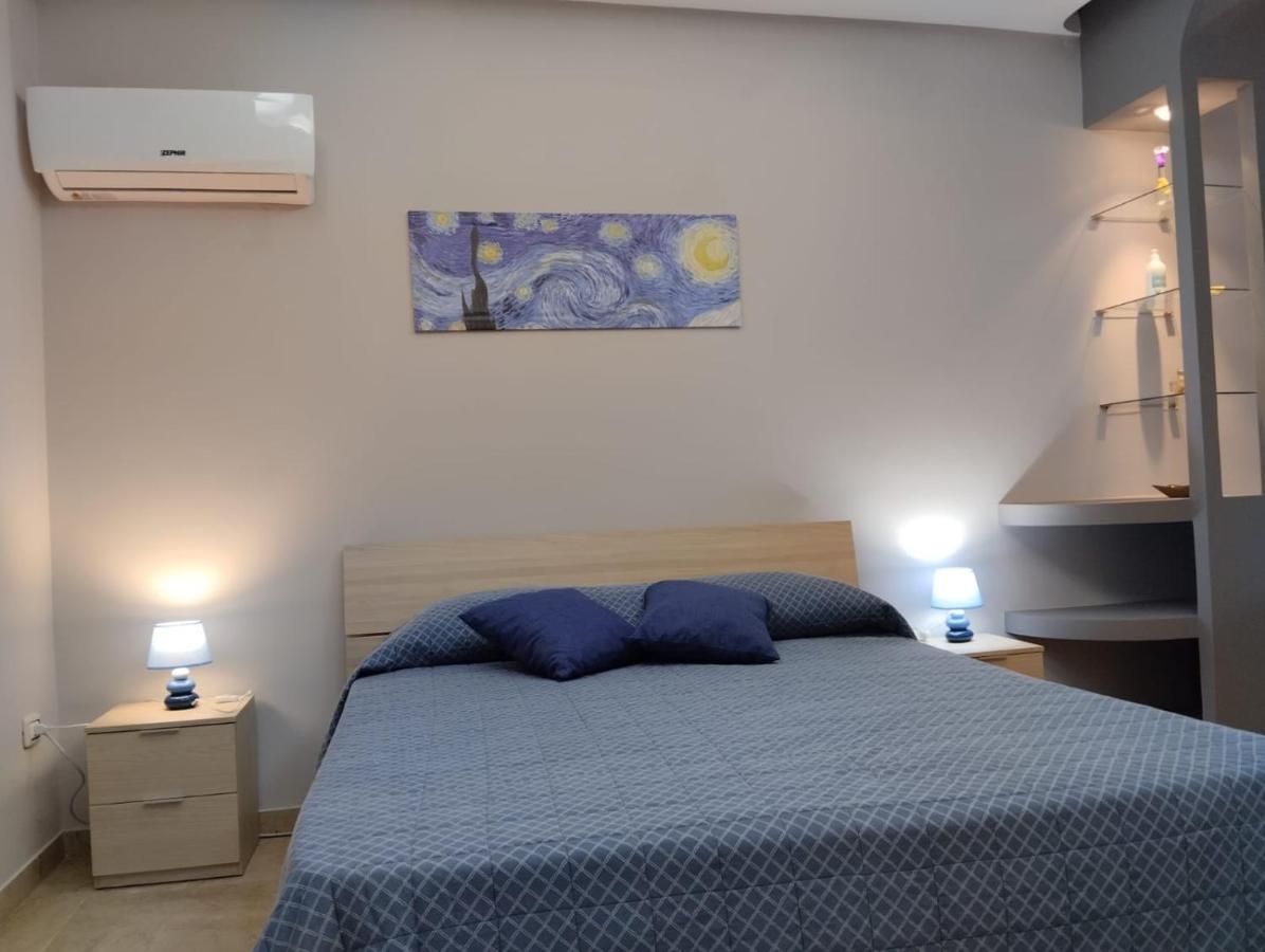 Bougainvillea Casa Vacanza 카스텔부오노 외부 사진